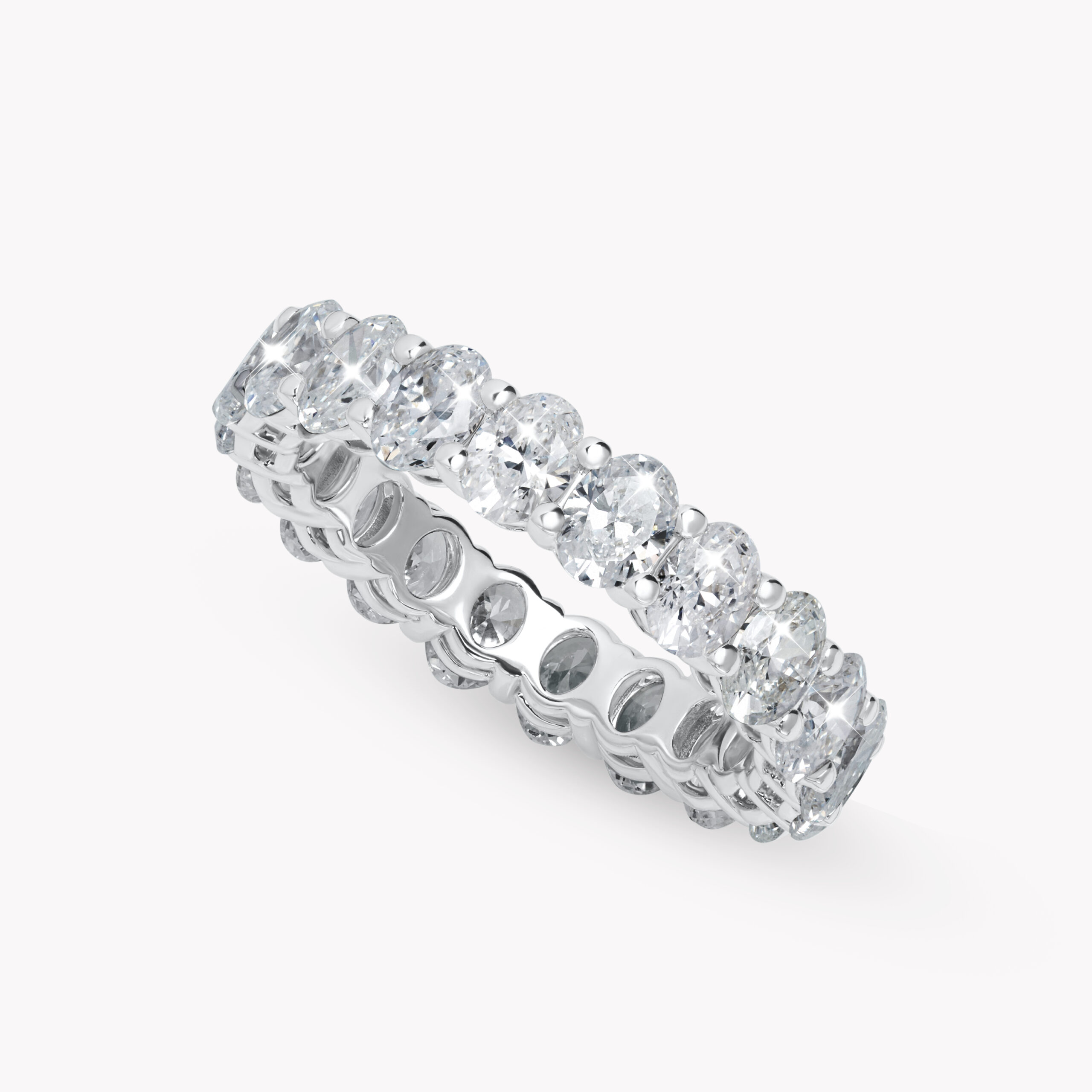 Каблучка-доріжка з овальними діамантами